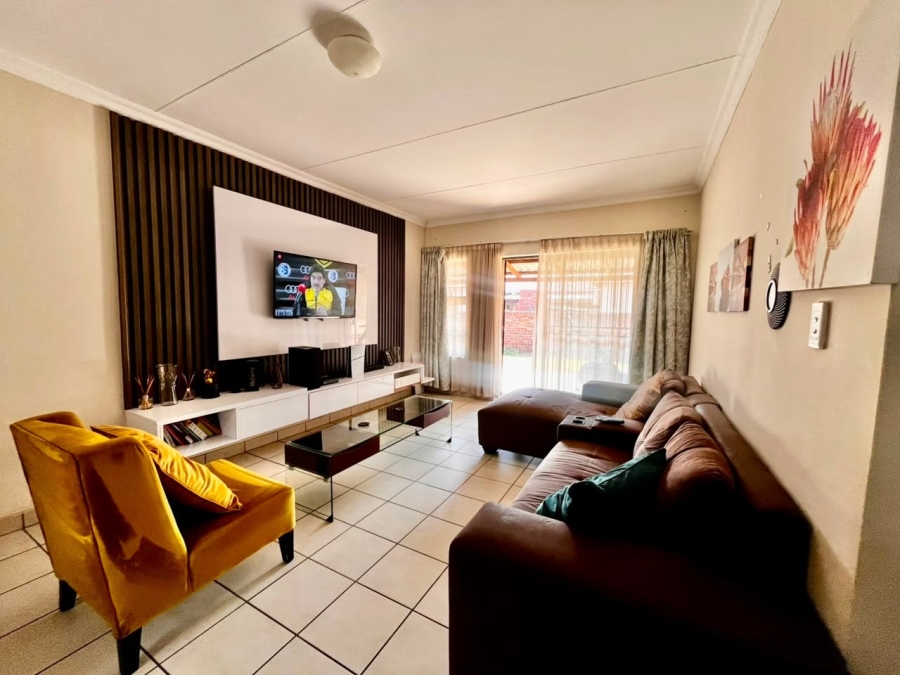 3 Bedroom Property for Sale in Waterval East North West